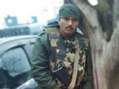 જમ્મુ-કશ્મીરમાં શહીદ થયેલા જવાનનો પાર્થિવ દેહ લવાયો અમદાવાદ એરપોર્ટ