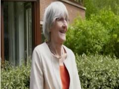 Kings Day: Musician entertains old-aged people in Netherlands | Panchnama