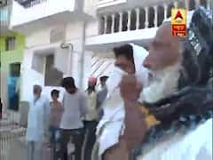 'हम खुदा से डरते हैं, कोई कोरोना नहीं है', देखिए ये रिपोर्ट