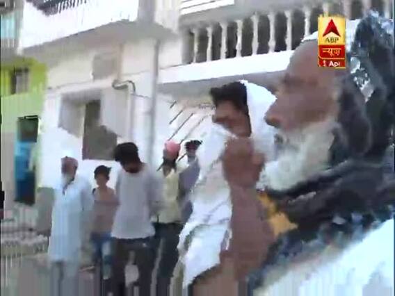 'हम खुदा से डरते हैं, कोई कोरोना नहीं है', देखिए ये रिपोर्ट