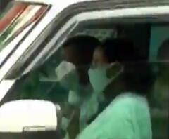 করোনা সতর্কতায় মানুষকে সচেতন করতে বেহালায় মুখ্যমন্ত্রী