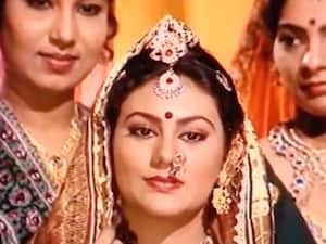 Watch Full Saas Bahu Aur Saazish of April 25, 2020