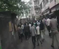 Surat Migrant Workers | रस्त्यावर मजुरांची गर्दी, सूरतमधून बाहेर पडू देण्याची मागणी, सलग तिसऱ्या दिवशी आंदोलन