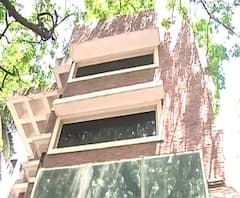 Shahrukh Corona Help | शाहरुख खानचा मुख्यमंत्र्यांसमोर क्वॉरंटाईन रुग्णांसाठी कार्यालय देण्याचा प्रस्ताव