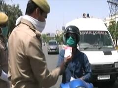 Corona के खिलाफ मैदान में उतरी पुलिस, ड्यूटी को माना मिशन | Matrabhumi