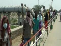 3 km long queue witnessed in Bhalswa, Delhi for food