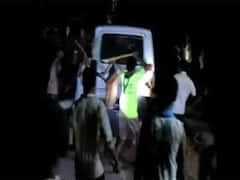 સુરત જઈ રહેલા 3 લોકોને કઈ રીતે ટોળાએ ઝાડ પર લટકાવીને મારી નાંખ્યા, જુઓ વીડિયો