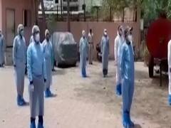 Indore: Last rites of inspector Devendra who died of Covid-19