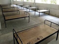 સુરતઃ સ્મીમેર હોસ્પિટલના પાર્કિગમાં ઉભો કરાયો કોરોના વોર્ડ, જુઓ વીડિયો