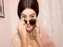 Shakti's Heer aka Jigyasa Singh shows what's in her bag 