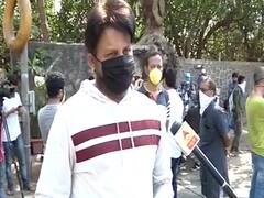 'अपनी मखमली आवाज को हमारे दिल में उतारकर हमसे दूर चले गए'- Irrfan Khan के निधन से दुखी प्रशंसक