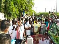 Andhra Pradesh: Doctor who died of Corona cremated