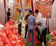 Nashik Nandgaon Lockdown Help | नाशिकच्या आमदारांकडून जीवनावश्यक वस्तू, जेवणाची घरपोच सोय