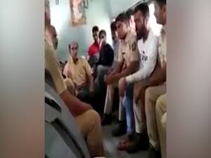 Truth of viral video of man spitting on police | Sacchai Ka Sensex