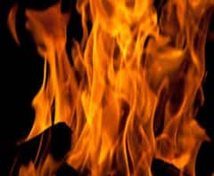 বালিগঞ্জে বন্ধ শপিং মলের সিনেমা হলে আগুন