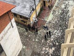 इटली में सड़क पर बिछे नोटों का क्या है वायरल सच ? देखिए | सच्चाई का सेंसेक्स