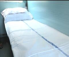 Railway Isolation Ward | सोलापुरात रेल्वे कोचचं रुपांतर आयसोलेशन वॉर्डमध्ये 