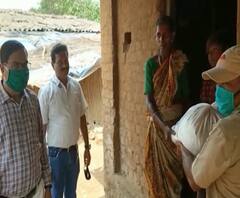 Lockdown Help | महावितरण कर्मचाऱ्यांकडून वर्गणी काढून 500 आदिवासी कुटुंबांना धान्यवाटप