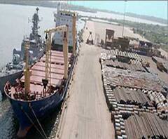 হলদিয়া বন্দরে ঠিকা শ্রমিকের করোনা সংক্রমণ, বন্দর করা হলো জীবাণুমুক্ত- আরও অন্যান্য খবর ৭টায় বাংলায় 