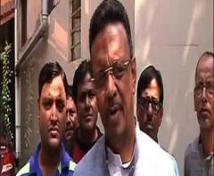 ফের ট্যুইটে সরকারকে আক্রমণ রাজ্যপালের, এটা রাজনীতি করার সময় নয়, জবাব ফিরহাদ হাকিমের