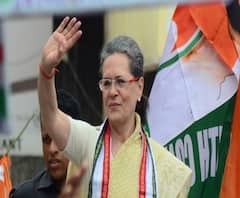 করোনা পরিস্থিতি সামলানোর দিশা নেই কেন্দ্রের কাছে, আক্রমণ সনিয়ার