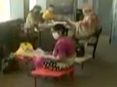 ગુજરાતમાં રાશન કાર્ડ વગરના ગરીબ લોકોને મફતમાં અનાજ આપવાં શિક્ષકો કરશે સર્વે, જુઓ વીડિયો