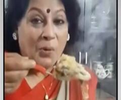 রুটির সঙ্গে রসনার যুগলবন্দিতে দুরন্ত এক পদ বানালেন তনিমা সেন- কী সেই পদ? দেখে নিন 'হয় মা নয় বৌমা' অনুষ্ঠানে