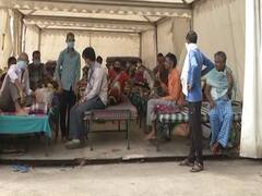 Social distancing violated in govt shelters & tents near AIIMS | Ground Report