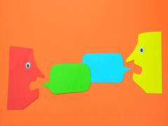 क्या काजल के टीके से होगा कोरान का इलाज? देखिए कोरोना से बचने के देसी उपायों का वायरल सच