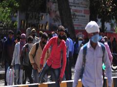 Lockdown के बाद भी नहीं थम रहा पलायन, झांसी से ये रिपोर्ट देखिए