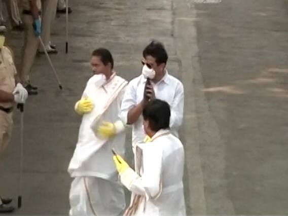 Rishi Kapoor पंच तत्व में विलीन हुए, चंदनवाड़ी में हुआ अंतिम संस्कार