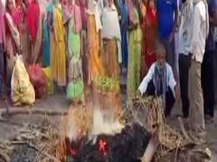 Farmers stage protest against police in Bihar's Nalanda 