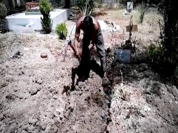 In Indore, why are the number of funerals exceeding the number of Covid-19 deaths reported? Ghanti Bajao (4.08.2020)