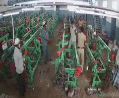 Special Report | लॉकडाऊनमध्ये गिरणी सुरू, कारवाई केल्याने पोलीस अधिकाऱ्याची बदली? स्पेशल रिपोर्ट