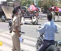 coronavirus | लॉकडाऊनचे नियम मोडण्यात पुणेकर अव्वल, शहरात 12 हजार वाहनं जप्त