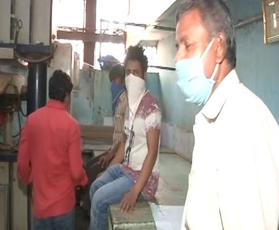 Dharavi Leather Market | लॉकडाऊनमुळे धारावीतील लेदर मार्केट बंद, 10 हजारांपेक्षा अधिक मजूर रस्त्यावर