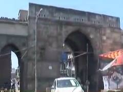 અમદાવાદઃ કર્ફ્યૂ હટતાં જ દિલ્લી દરવાજા ખાતે મોટી સંખ્યામાં ખરીદી કરવા ઉમટ્યા લોકો, જુઓ વીડિયો