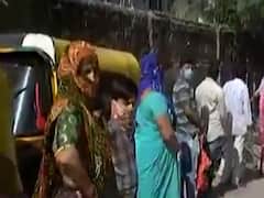 અમદાવાદમાં મફત અનાજ વિતરણનો બીજો દિવસ, વસ્ત્રાપુરથી ગ્રાઉન્ડ રિપોર્ટ