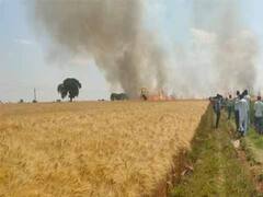 लॉकडाउन के बीच बढ़ी किसानों की मुसीबतें, कई जगहों पर खड़ी फसल में लगी आग