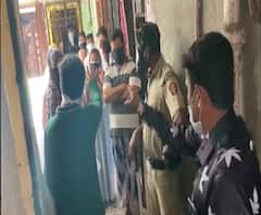 Coronavrius | मुंब्र्यात पालिका कर्मचाऱ्यांना धक्काबुक्की; दोघांविरोधात पोलिसांत गुन्हा दाखल