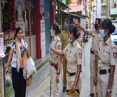করোনা রোগী খুঁজতে গিয়ে ইন্দোরে আক্রান্ত চিকিৎসক