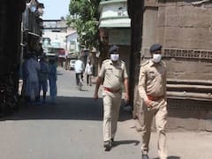 અમદાવાદના કોટ વિસ્તારમાં કર્ફ્યૂ જાહેર, ત્રણ કલાક મળશે છૂટ, જુઓ વીડિયો 