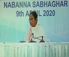 রাজ্যে করোনা পরিস্থিতির এখনও উন্নতি হয়নি, সোমবার থেকে গ্রিন জোনে কিছু দোকান খোলায় ছাড়, বললেন মমতা