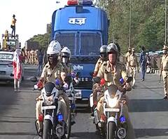 Police Route March | लॉकडाऊनच्या सूचना गांभिर्याने घेण्यासाठी पुणे पोलिसांचं रूट मार्च