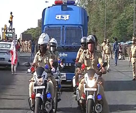 Curfew in Pune | पुण्यात कर्फ्यूच्या आदेशाच्या लोकांकडून चिंधड्या | विशेष रिपोर्ट | ABP Majha 