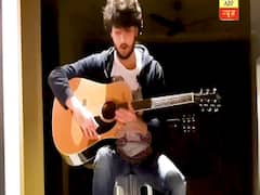 Kinshuk Vaidya & Shraddha Arya play the guitar