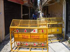 बिना मास्क सड़क पर बेवजह घूमने वालों को सबक सिखाने के लिए दिल्ली पुलिस का अनोखा तरीका