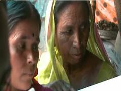 Mumbai: Lockdown से मुश्किल में फंसे मजदूरों का दर्द देखिए