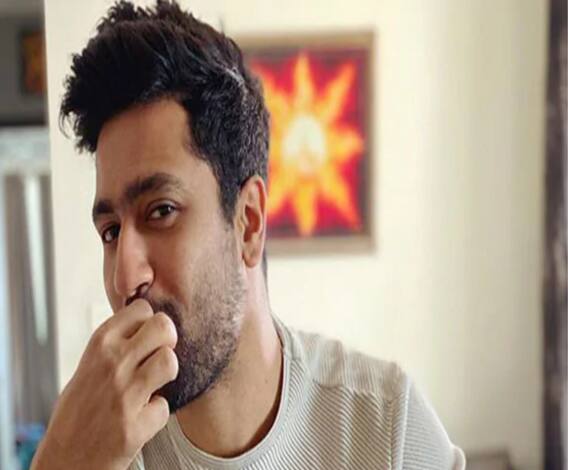 যোগ ব্যায়ামেই ভরসা সুস্মিতা সেনের, নতুন লুকে ভিকি কৌশল- দেখুন গৃহবন্দি তারকাদের দিনযাপন 