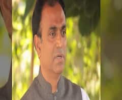 দোষ ঢাকতে সাংবাদিককে গ্রেফতার, কাঠগড়ায় মহারাষ্ট্র সরকার 